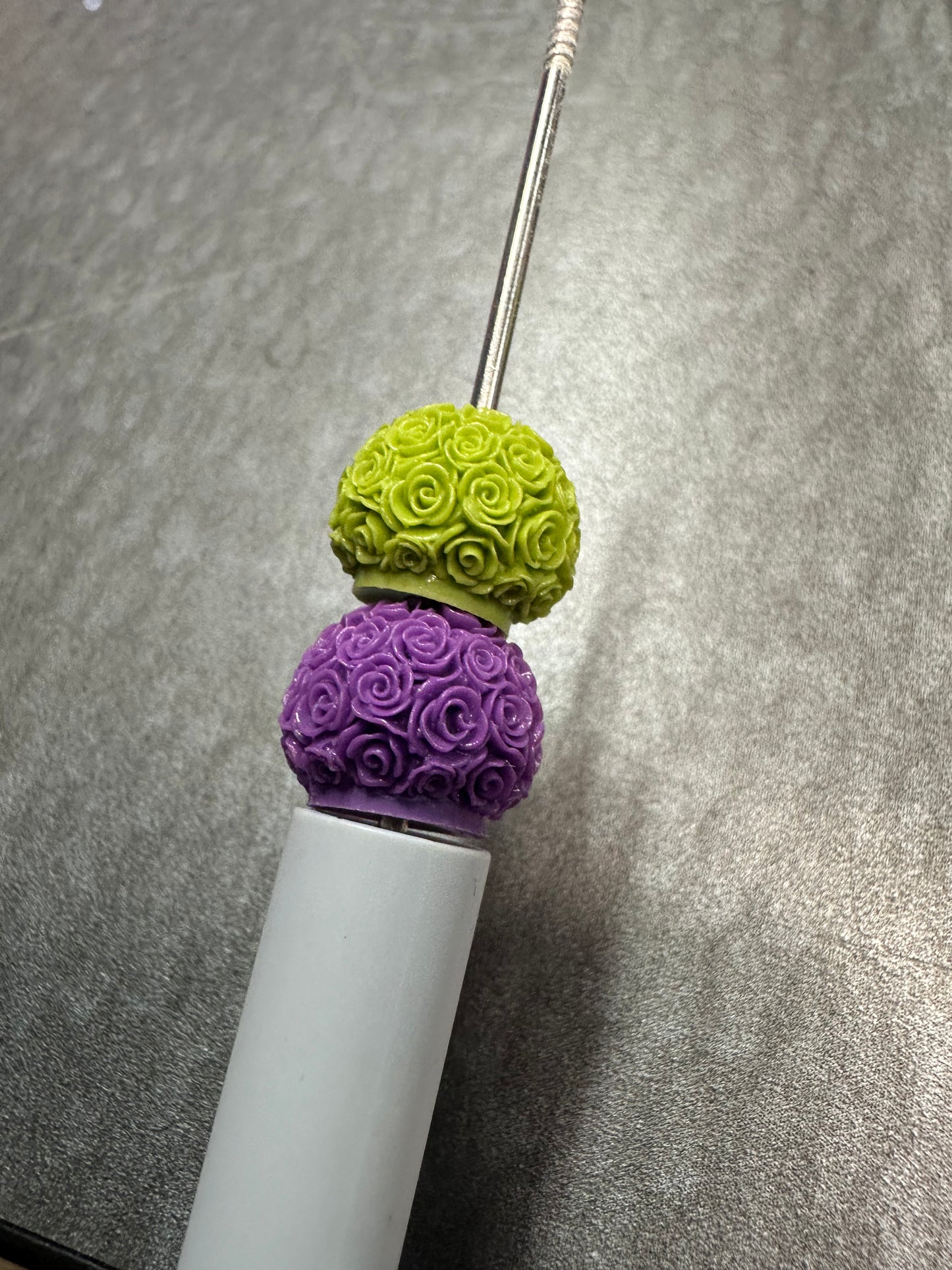 Roses carved multi color wheel beads/ spacers/ jewelry Bead/ beadable pen beads/ keychain bead/bead/17mm beads/abacus/ silicone / engraved silicone beads