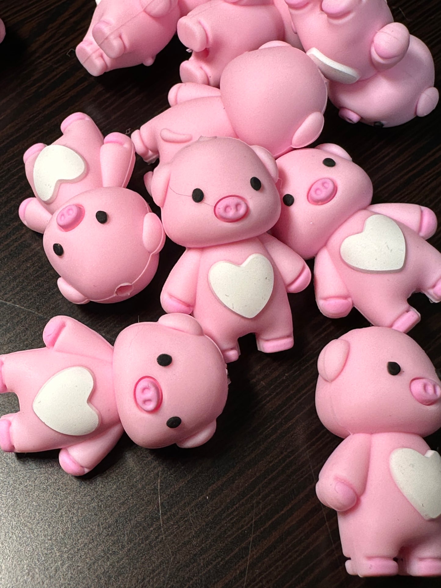 3D Pig with heart Focal Bead/ Pen beads/ Keychain beading / DIY crafts