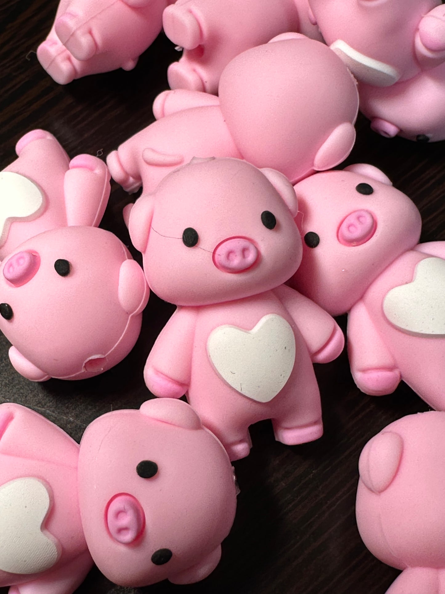 3D Pig with heart Focal Bead/ Pen beads/ Keychain beading / DIY crafts