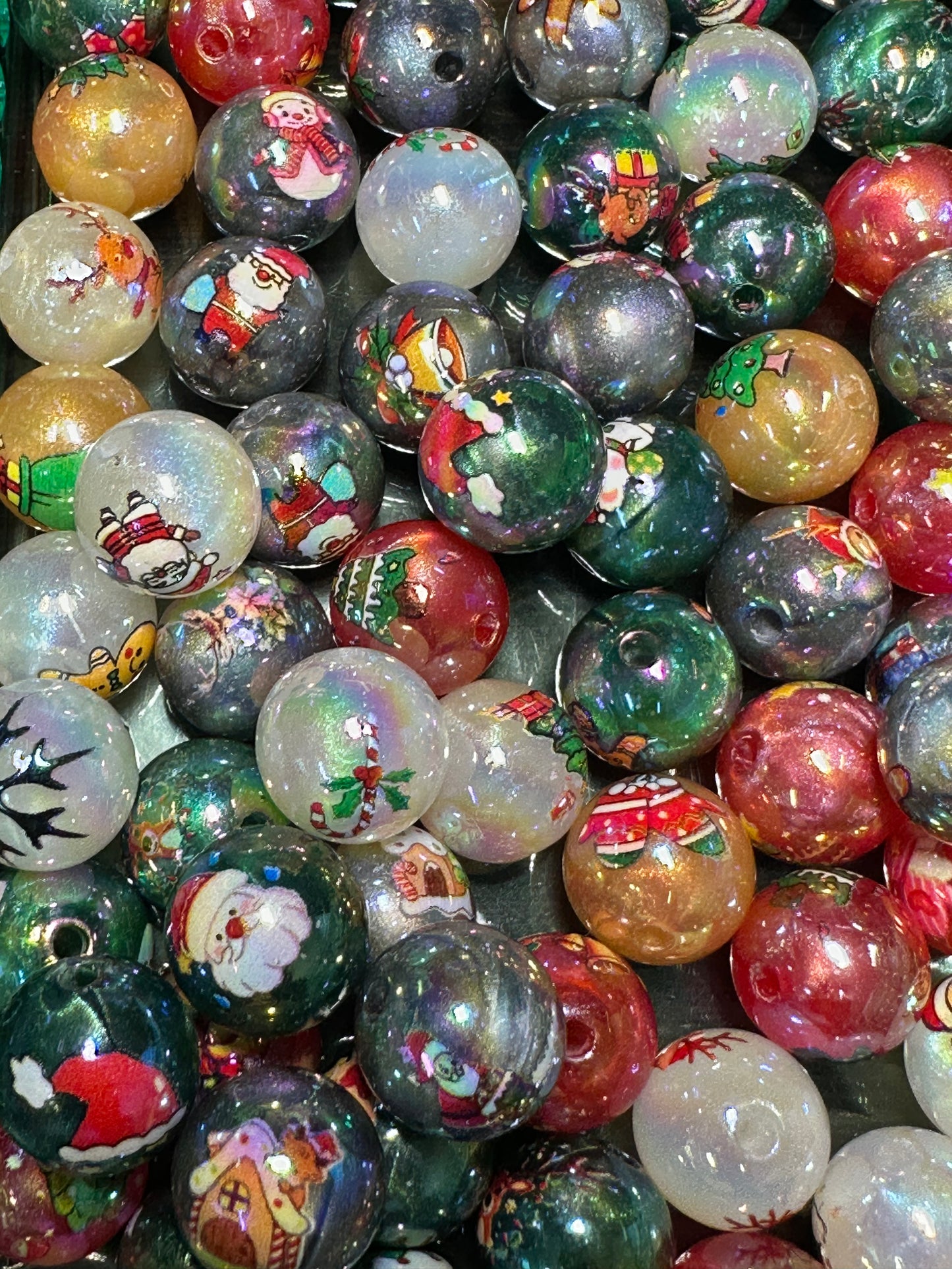 Christmas Beads – 16mm resin Holiday Beads (Set of 10)