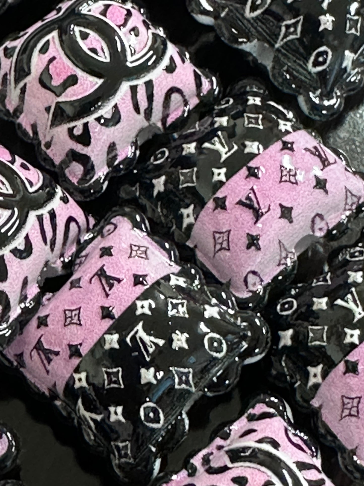 Favorite fancy pillow acrylic focal bead- set of 2/ focal bead/ pen beading / keychain bead/choose from two designers