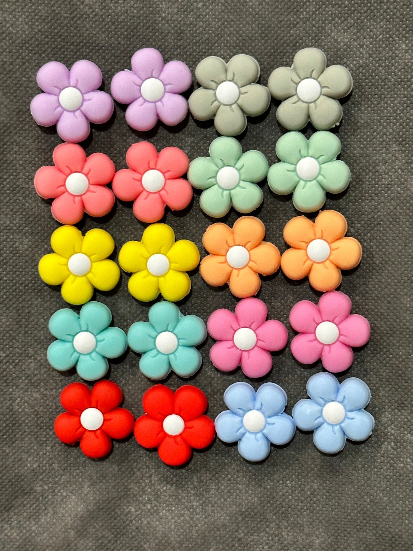 Cute flower/ Focal Bead/ beadable pen/ Silicone bead/ keychain bead/ Summer