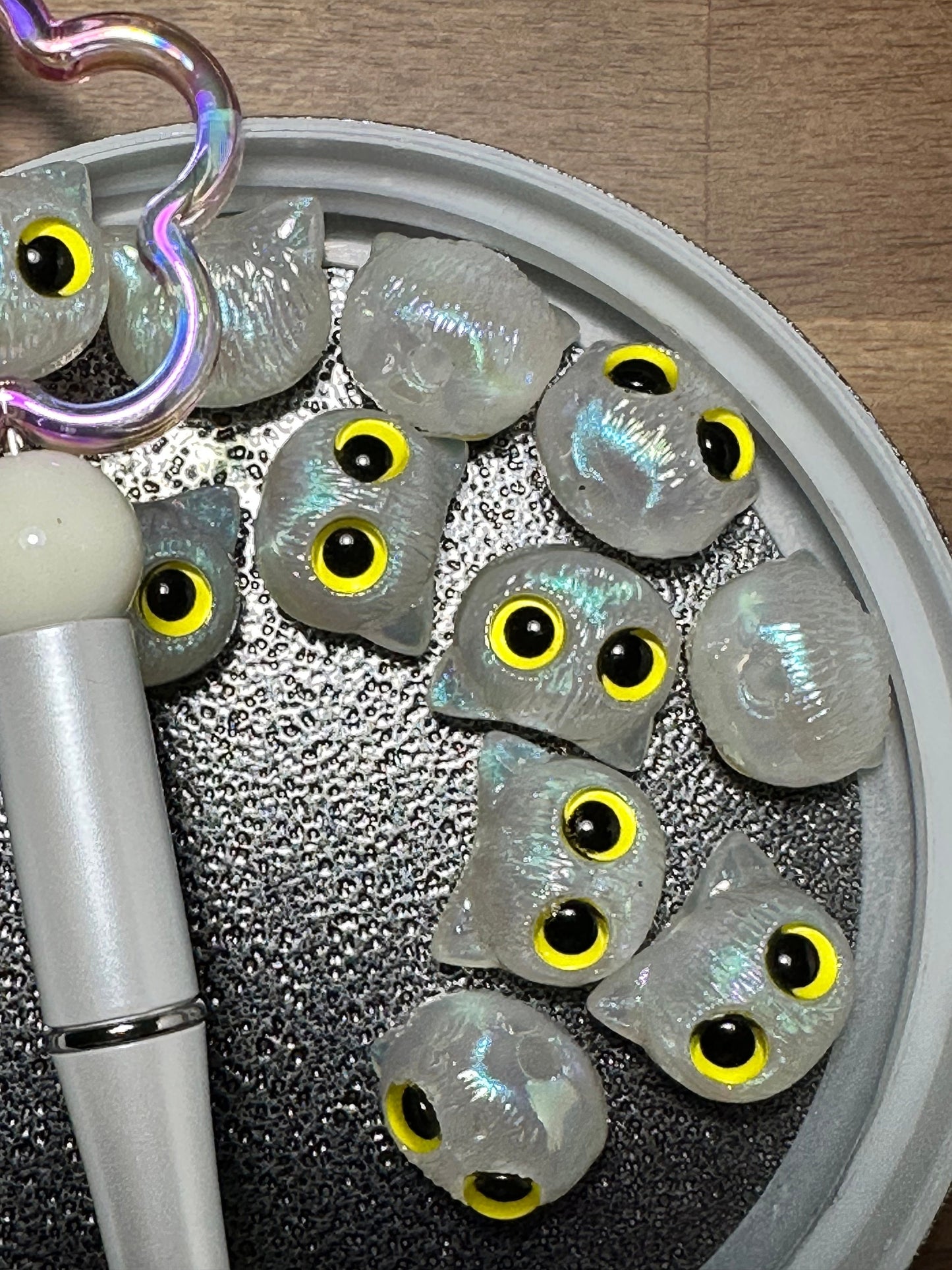 Owl head/ Ten (10) Bead/ beadable pen/ Acrylic bead/ keychain beads/ Luminous/ Glow eyes