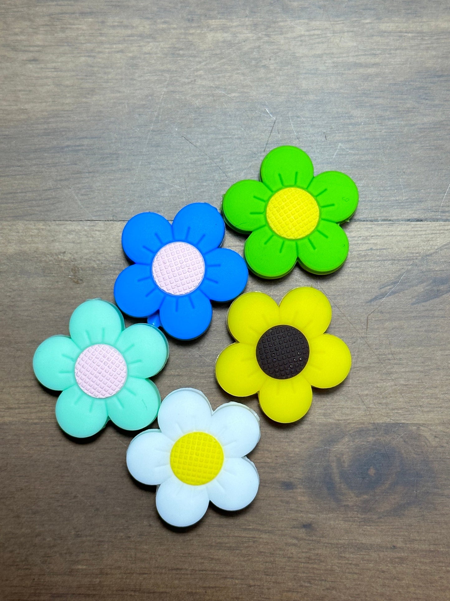 Bright Puffy flowers/ Focal Bead/ beadable pen/ Silicone  bead/ keychain bead/ Daisy/ Sunflower