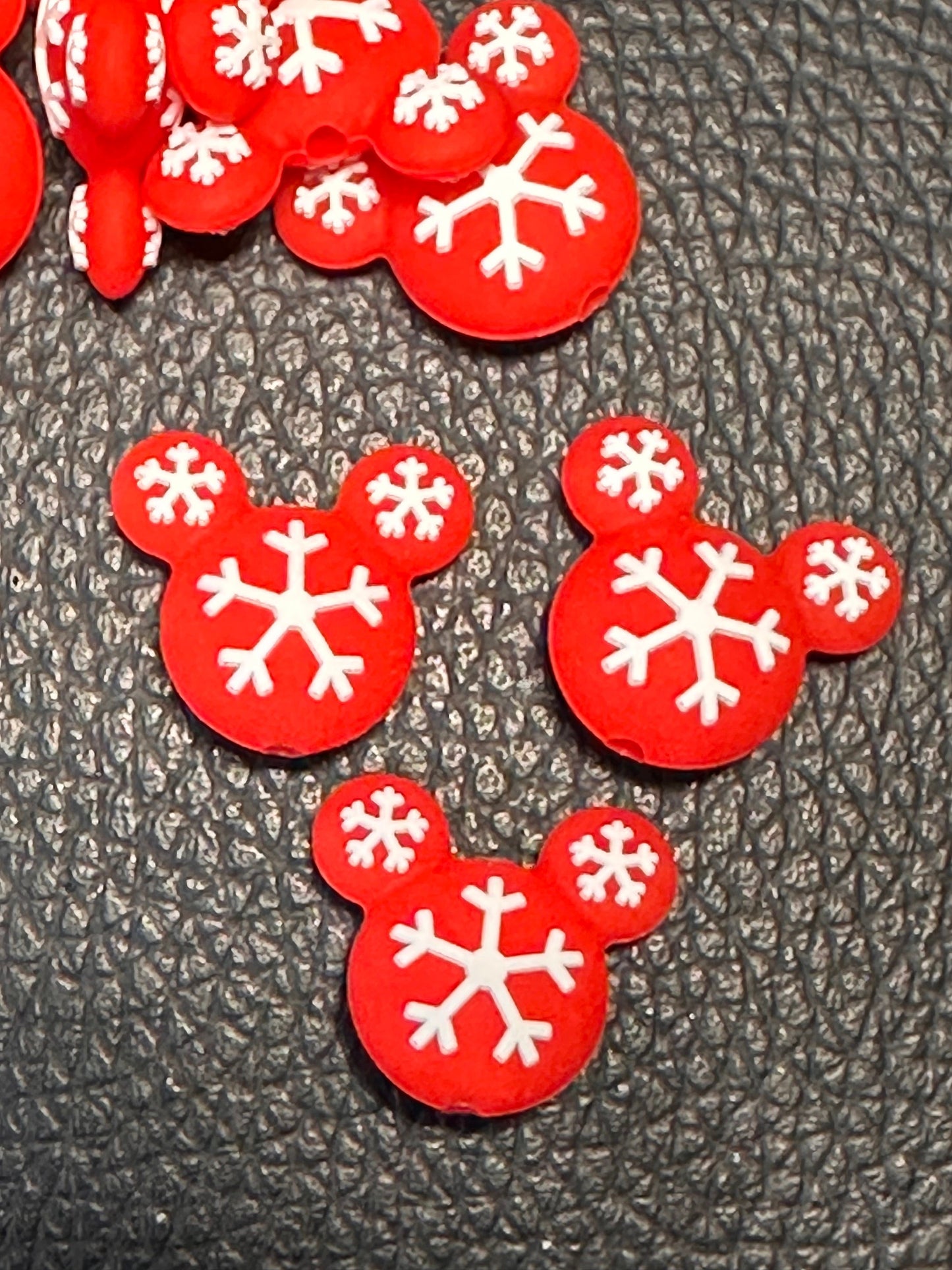 Christmas focal bead/ Silicone  bead/ keychain bead/ snowflakes/