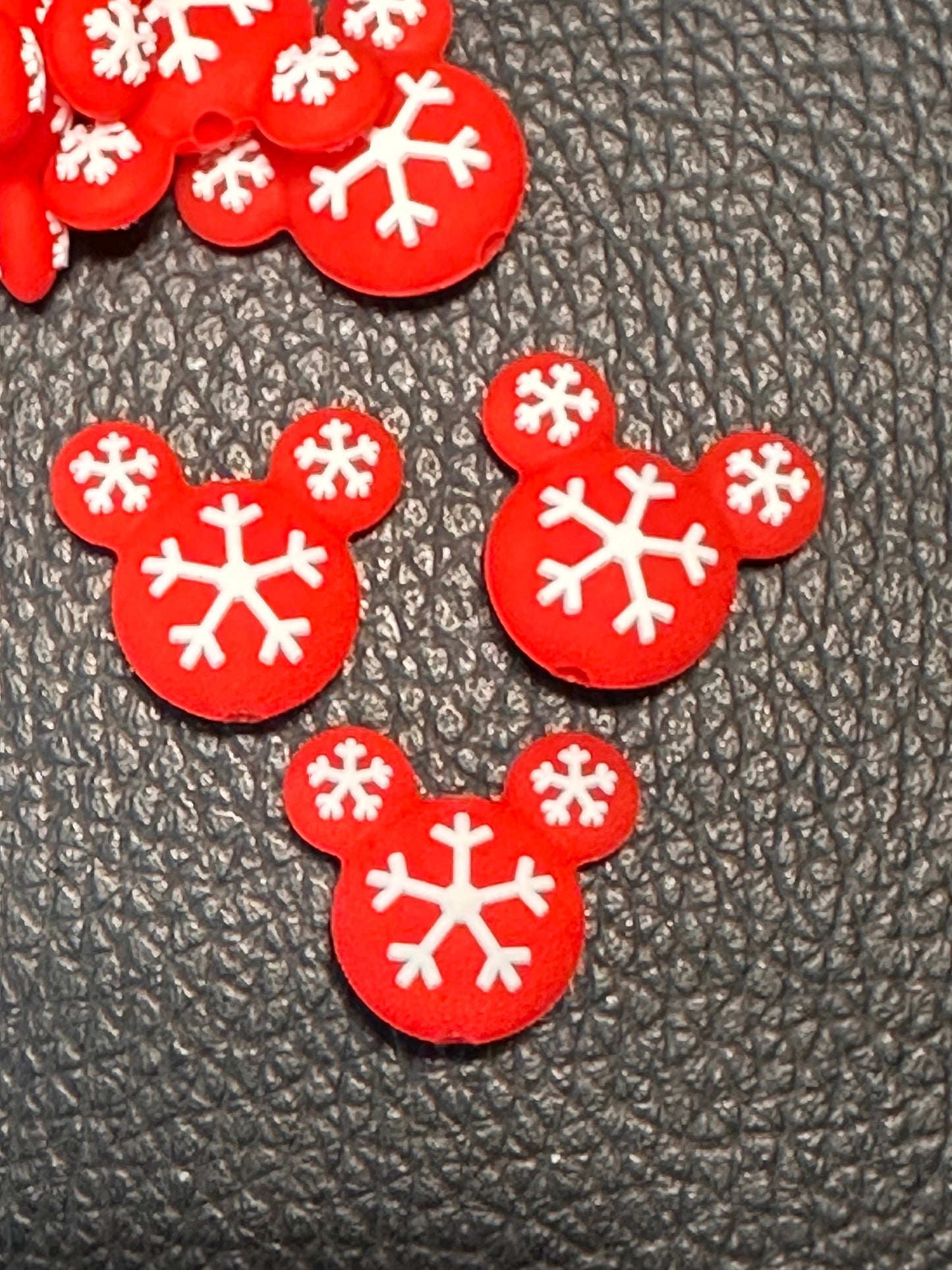 Christmas focal bead/ Silicone  bead/ keychain bead/ snowflakes/