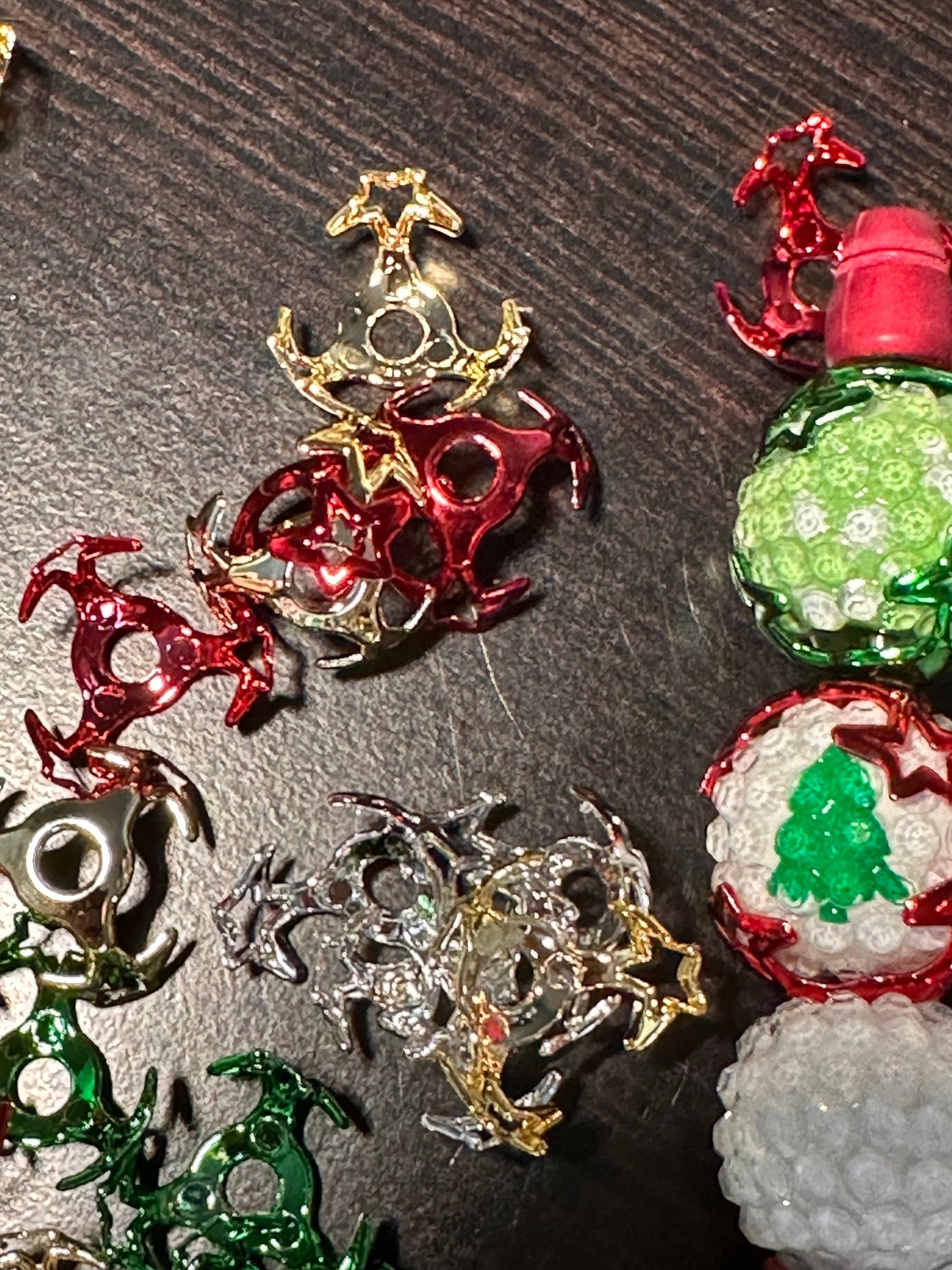 Metallic bead cages/ jewelry Bead/ beadable pen/ keychain bead/fits up to 15mm /plastic/ Ten (10) pieces included-5 sets