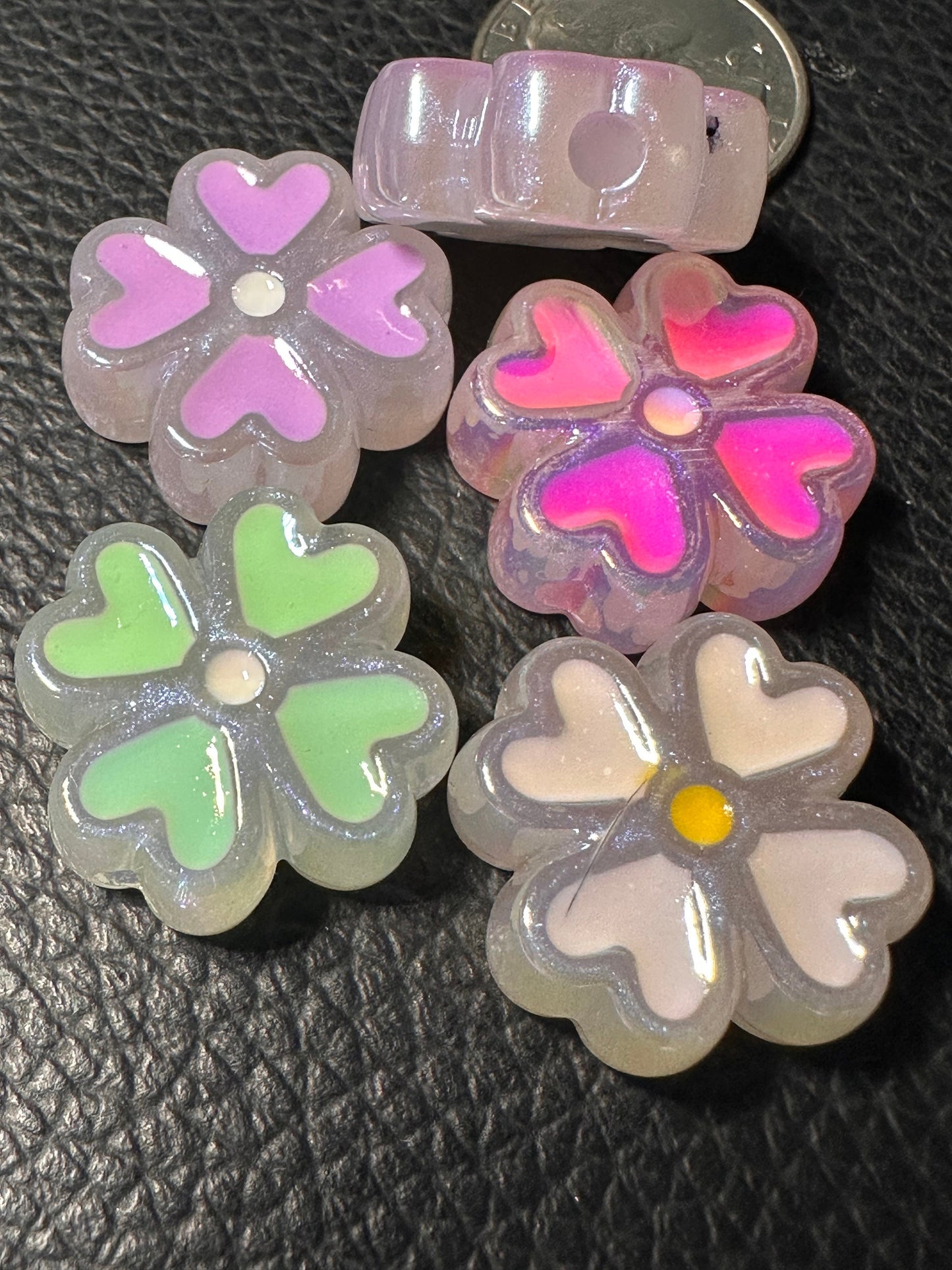 Five (5) beads included/ Mixed colors of loose acrylic beads acrylic shaped/ Perfect for pen beading/ jewelry making/ random/ assorted
