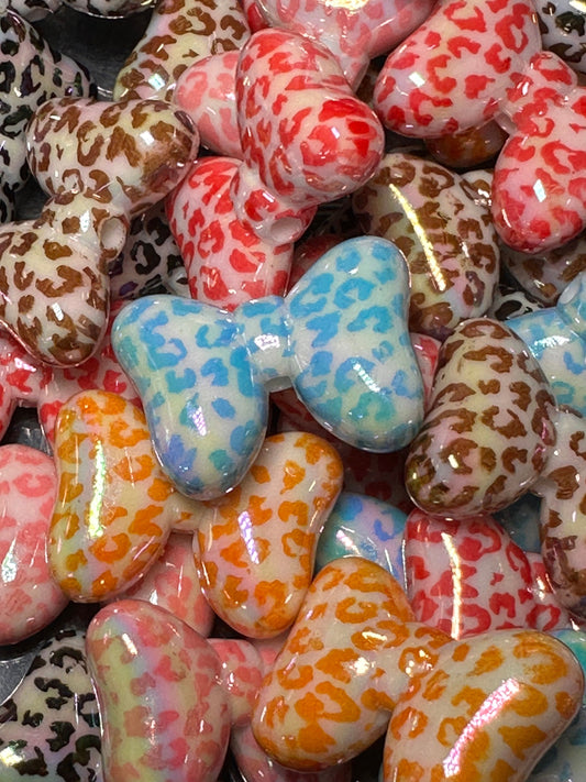 Leopard print bow beads/leopard beads/pen beading beads/bow shaped beads/ keychain beads/ DIY