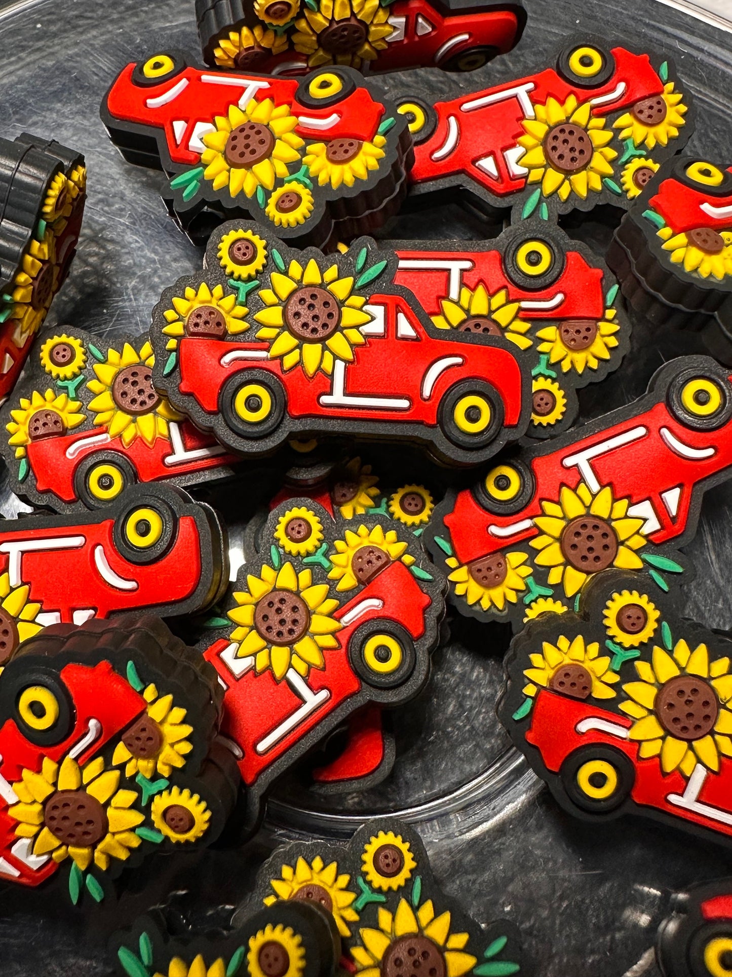 Red truck with sunflowers focals beads / Focal Bead/ beadable pen/ Silicone  bead/ keychain bead