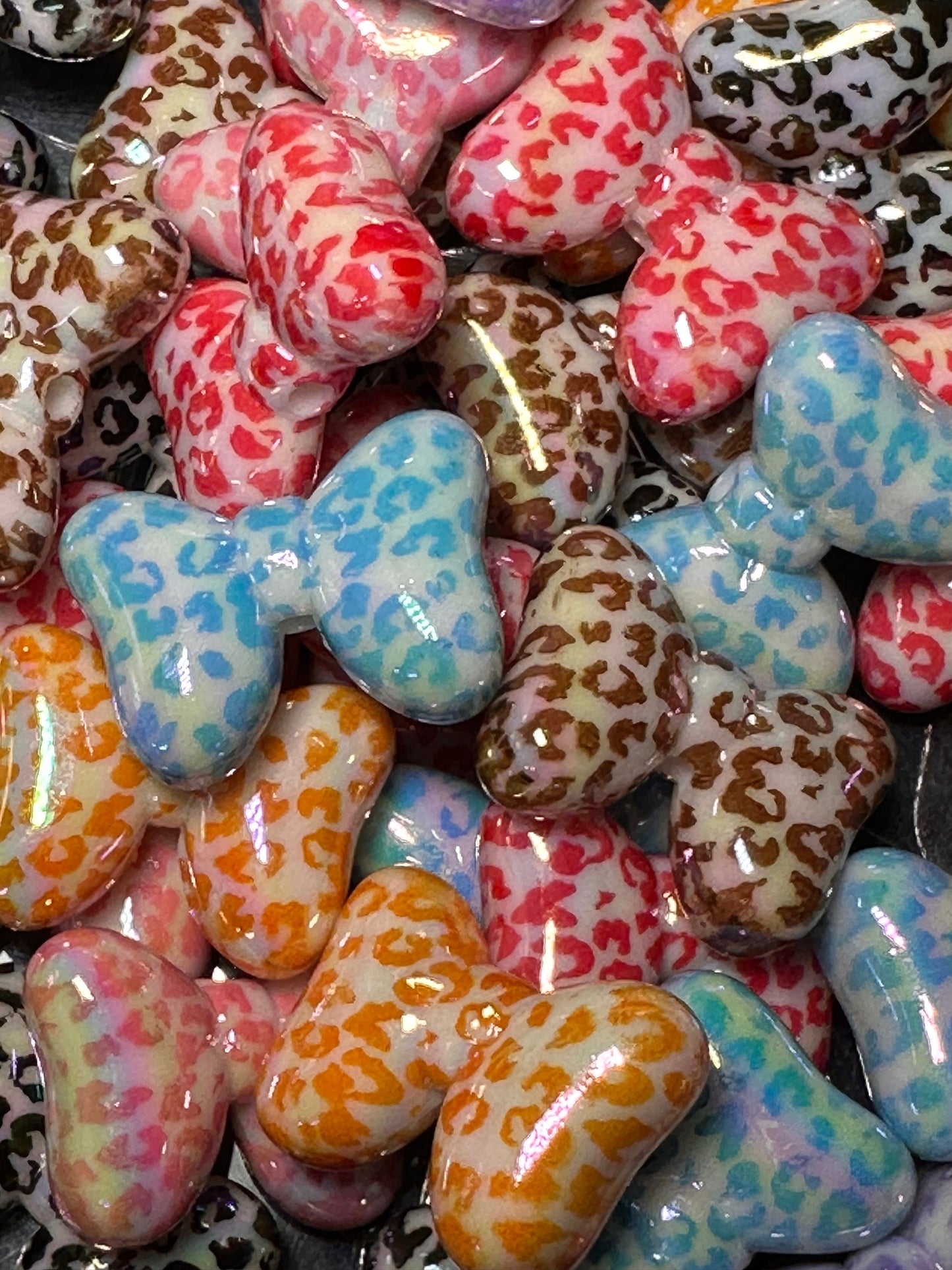 Leopard print bow beads/leopard beads/pen beading beads/bow shaped beads/ keychain beads/ DIY