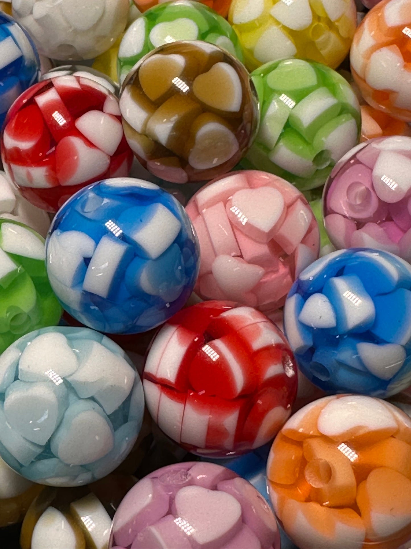 Ten (10) 16mm round beads with heart shapes inside / Focal Bead/ beadable pen/ acrylic  bead/ keychain bead/ Ten (10) beads included/