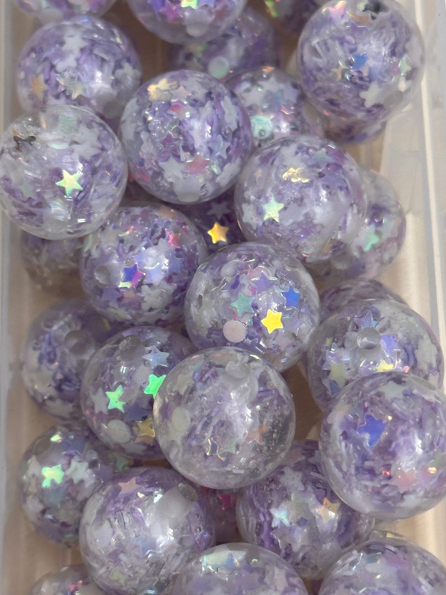 Beautiful resin iridescent beads/ 16mm Beads/ beadable pen/ keychain bead/ sparkly bead/ stars inside/ fancy bead