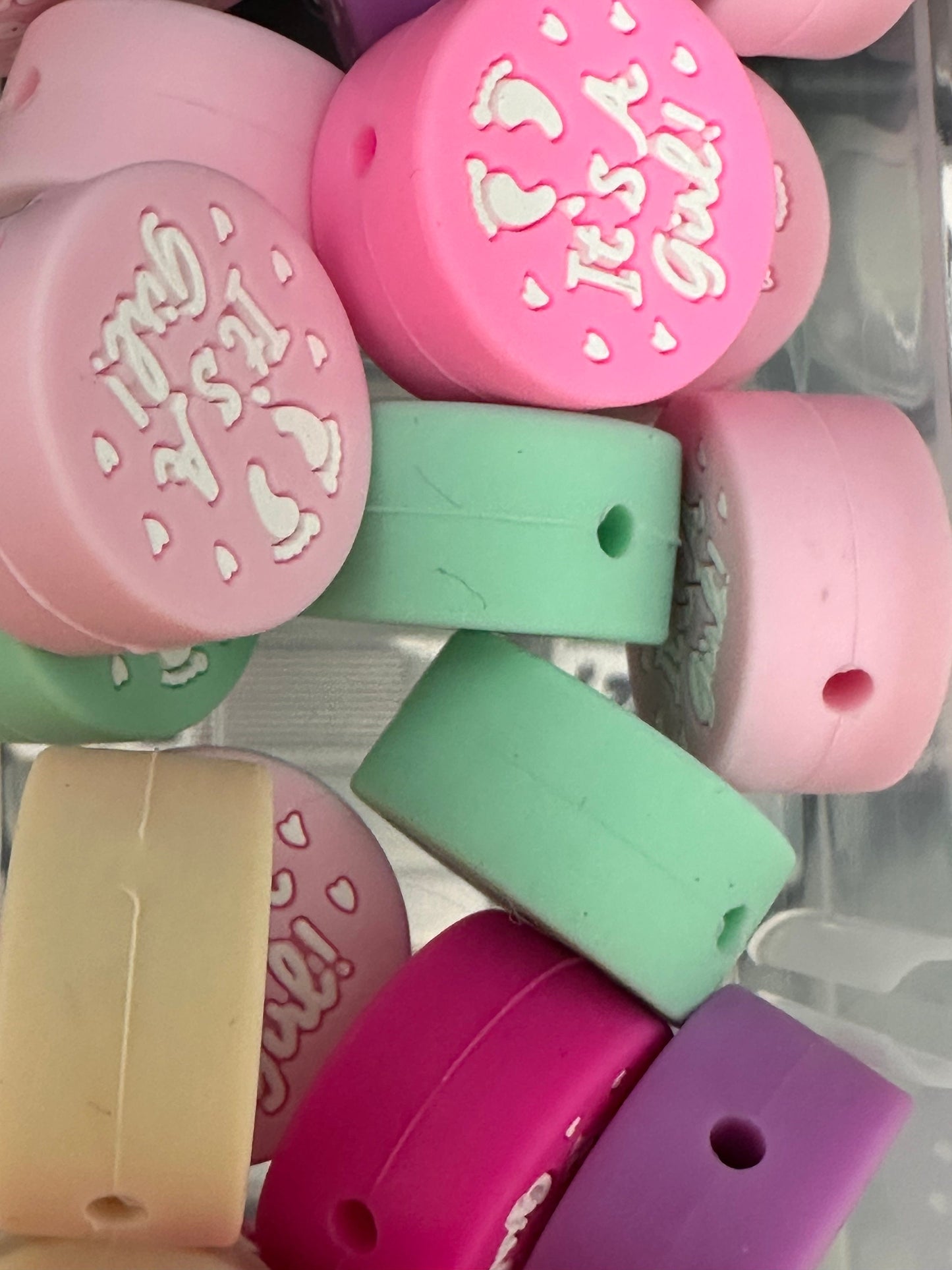 Focal Bead/ beadable pen/ Silicone bead/ keychain bead/DIY/ /it’s a girl!