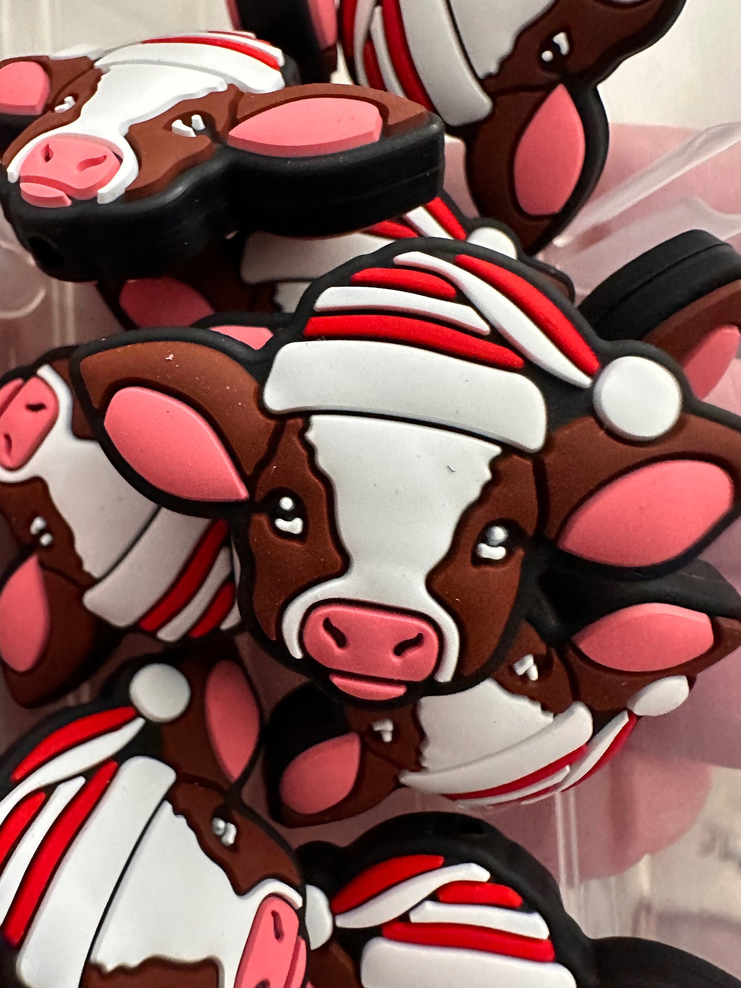 Cow/New Focal! /Focal Bead/ beadable pen/ Silicone bead/ keychain bead/ farm/moo